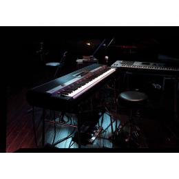 Yamaha CP1 B цифровое пианино  - 3
