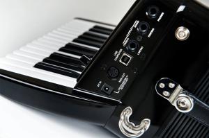 Roland FR-1X BK цифровой аккордеон  - 4